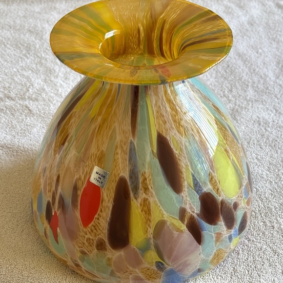 Colorful Glass Vase - Picture 2 of 4